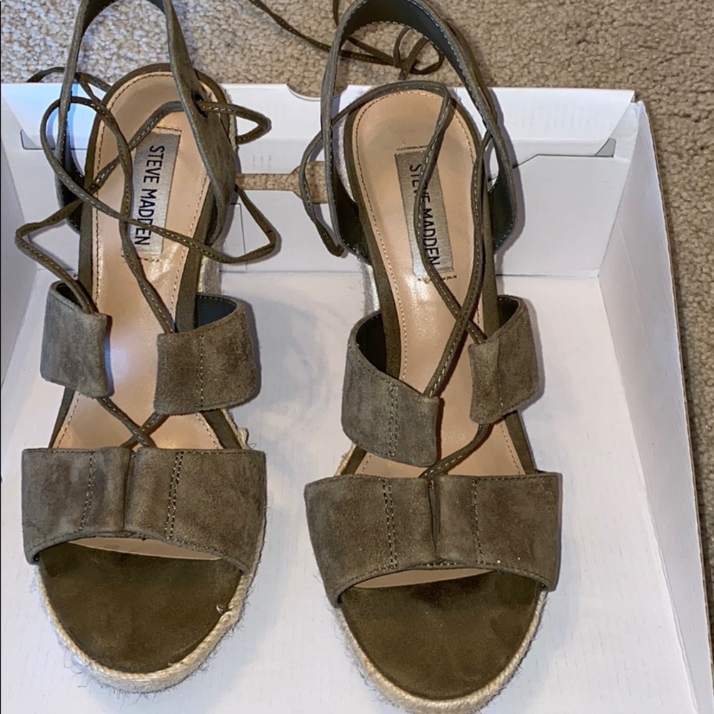 Steve Madden wedges